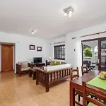 Mendi Gorri * بلايا بلانكا
