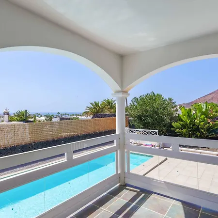 Mendi Gorri Villa Playa Blanca (Lanzarote)