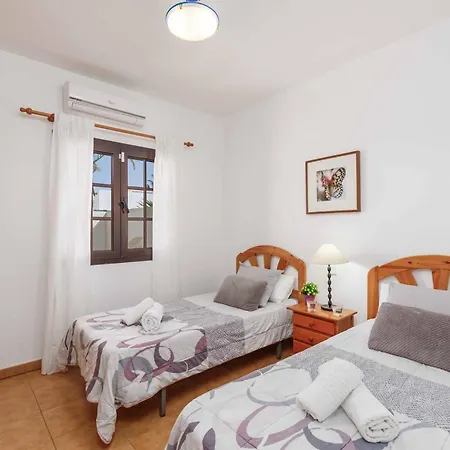 فيلة Mendi Gorri *